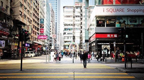 冠盈配资 恒生指香港商业房地产的预期信贷损失升至41.94亿港元